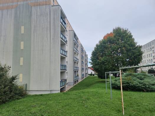 Wohnung zur Miete 340 € 3 Zimmer 61,5 m² Weida 07570