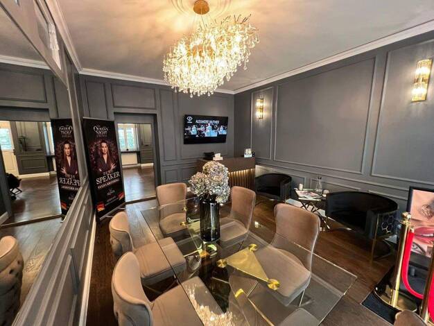 Praxis zur Miete provisionsfrei 3.010 € 86,4 m² Bürofläche Bregenzerstrasse 10 10707 Berlin Wilmersdorf Berlin 10707