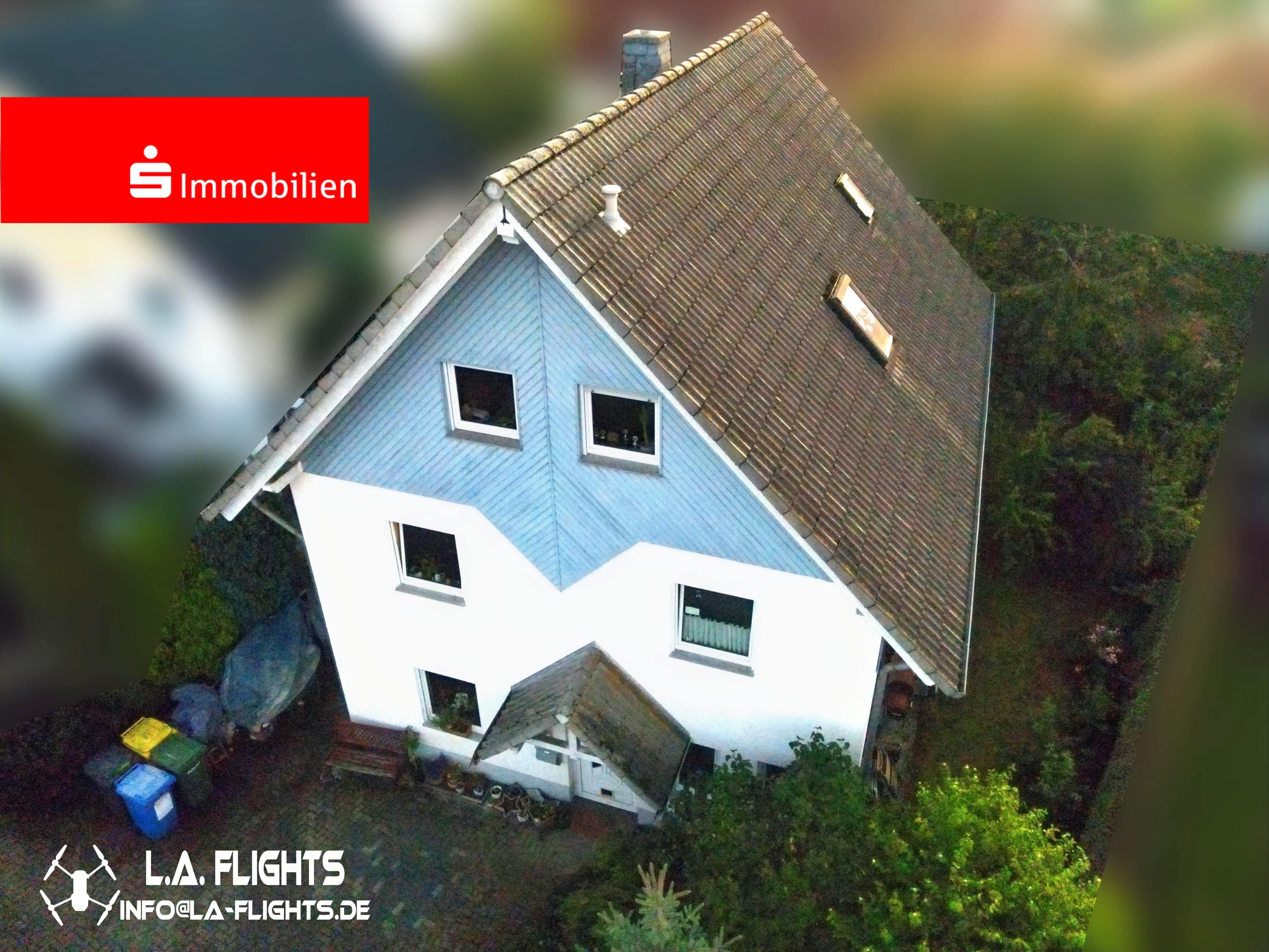 Einfamilienhaus zum Kauf 349.000 € 11 Zimmer 180 m²<br/>Wohnfläche 411 m²<br/>Grundstück ab sofort<br/>Verfügbarkeit Frankenberg Frankenberg 35066