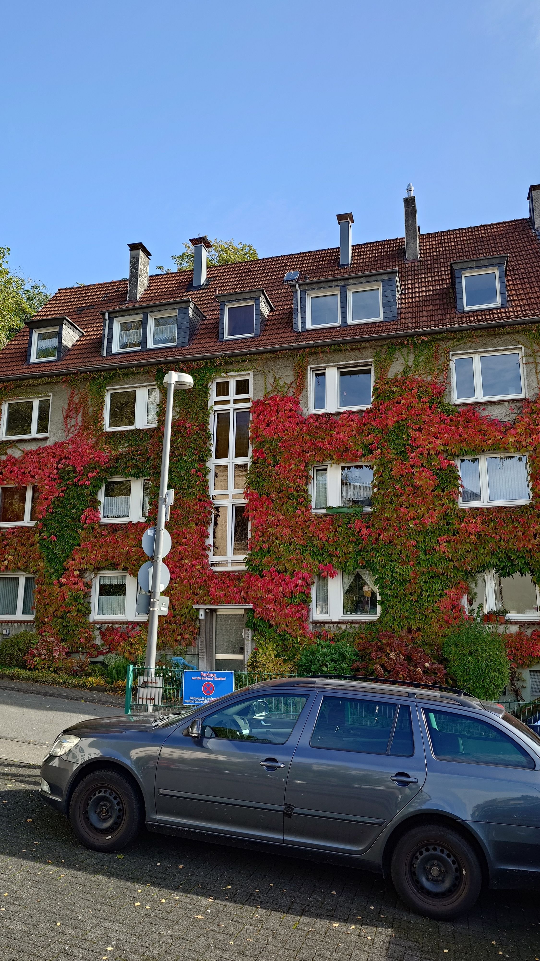 Wohnung zur Miete 430 € 2 Zimmer 57 m²<br/>Wohnfläche 3.<br/>Geschoss ab sofort<br/>Verfügbarkeit Unterstr. 7 Ostersbaum Wuppertal 42107