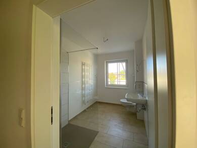 Wohnung zur Miete 970 € 4 Zimmer 110 m² Geschoss 2/4 frei ab sofort Zschaitz Zschaitz-Ottewig 04720