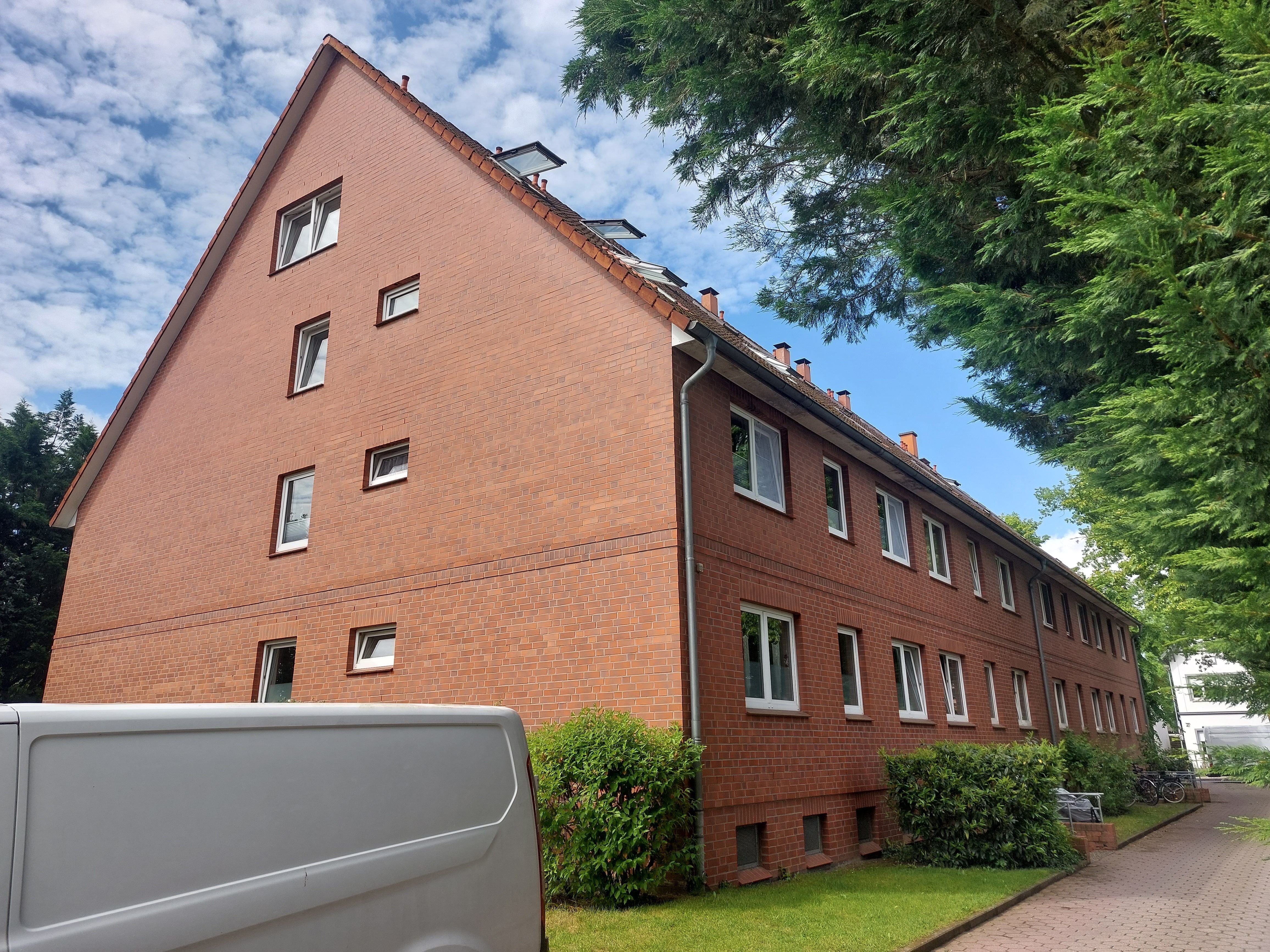 Wohnung zur Miete 958 € 3 Zimmer 83,3 m²<br/>Wohnfläche 2.<br/>Geschoss ab sofort<br/>Verfügbarkeit Bahnhofstraße 41a Trittau 22946