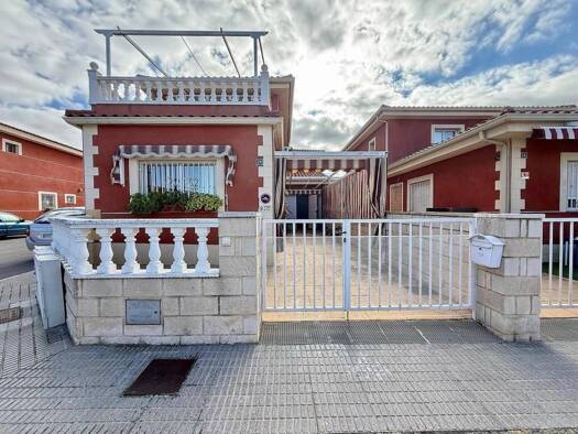 Villa zum Kauf 199.999 € 3 Zimmer 126 m² 123 m² Grundstück Pinós 03650