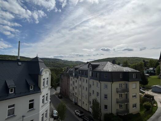 Wohnung zur Miete 240 € 3 Zimmer 80,2 m² 3. Geschoss Mozartstraße 8 Aue 08280