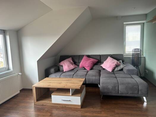 Wohnung zur Miete 695 € 2 Zimmer 74 m² 2. Geschoss frei ab 01.07.2026 Marktl 84533