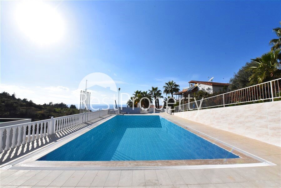 Villa zum Kauf provisionsfrei 412.500 € 4 Zimmer 250 m²<br/>Wohnfläche 400 m²<br/>Grundstück ab sofort<br/>Verfügbarkeit Kargicak Alanya