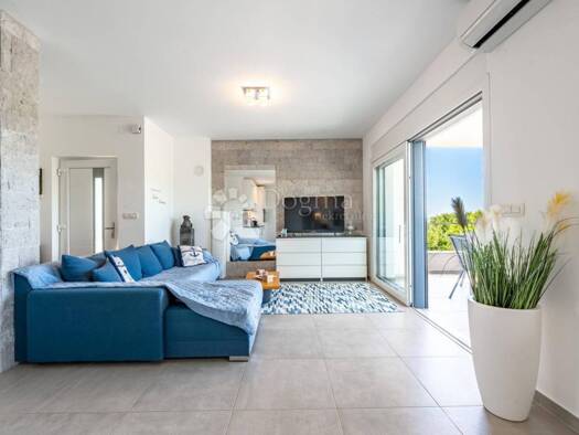 Wohnung zur Miete 1.200 € 3 Zimmer 75 m² Geschoss 1/1 Žgaljići, Krk Krk 51500