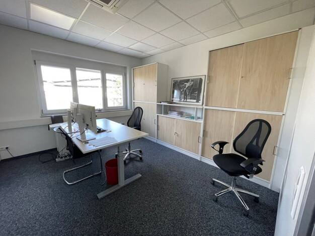 Bürofläche zur Miete provisionsfrei 450 € 24 m² Bürofläche Eglosheimer Straße Asperg 71679