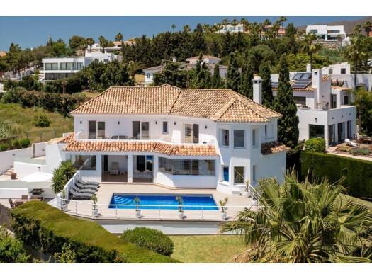 Chalet zum Kauf 2.195.000 € 6 Zimmer 484 m² 1.200 m² Grundstück Estepona 29693