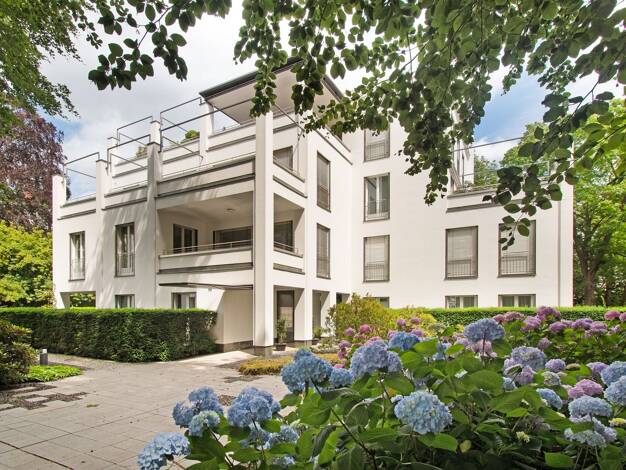 Wohnung zur Miete 5.800 € 4 Zimmer 177 m² Hamburg 22085