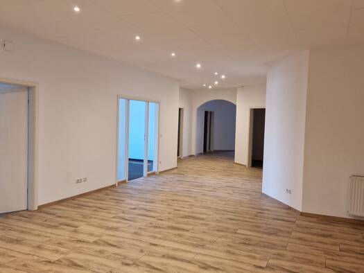 Einzelbüro zur Miete 0,5 Zimmer 31,8 m² Bürofläche Straubing Straubing 94315