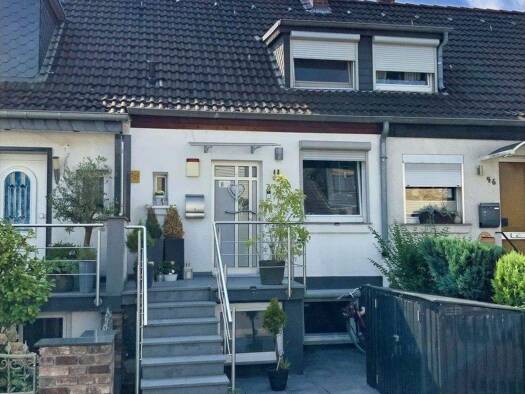 Reihenmittelhaus zum Kauf 447.000 € 4 Zimmer 93 m² 161 m² Grundstück frei ab 01.03.2026 Hassels Düsseldorf 40599