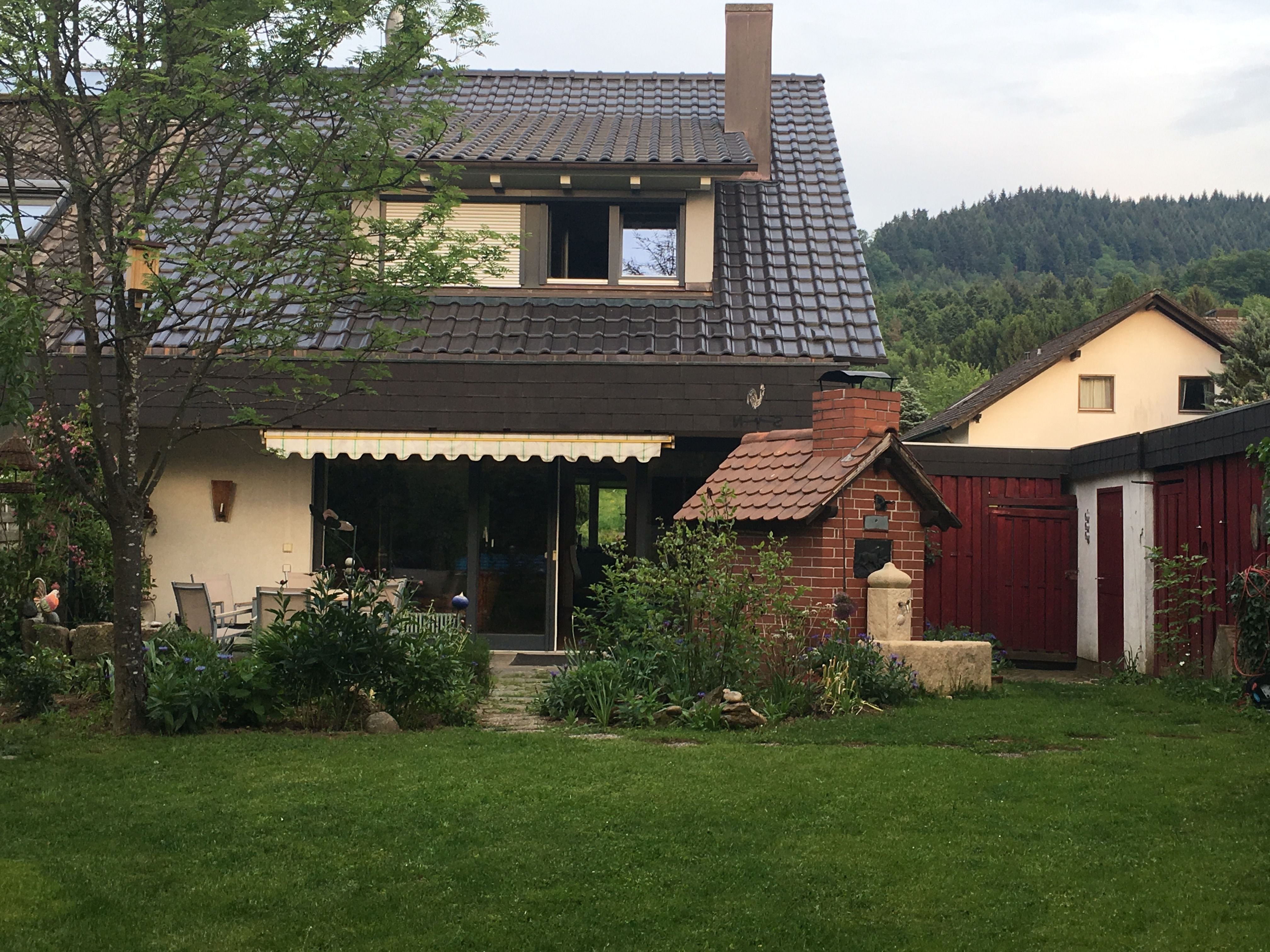 Doppelhaushälfte zur Miete 1.500 € 4 Zimmer 130 m²<br/>Wohnfläche 560 m²<br/>Grundstück Altenbergstraßße Grunern Staufen im Breisgau 79219