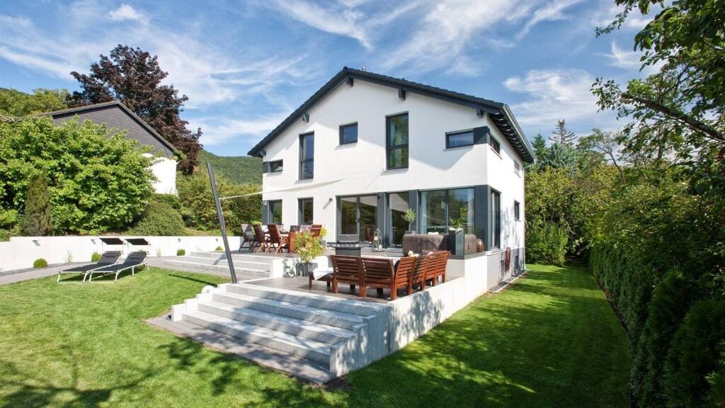 Einfamilienhaus zum Kauf provisionsfrei 951.510 € 7 Zimmer 177 m² 590 m² Grundstück Reinheim 64354