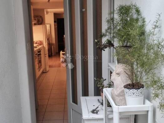 Wohnung zum Kauf 260.000 € 2 Zimmer 42 m² Varos, Split Split