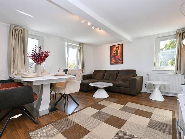 Wohnung zur Miete auf Zeit 1.490 € 3 Zimmer 50 m² frei ab sofort Zuffenhausen Stuttgart 70435
