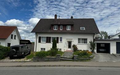 Wohnung zur Miete Wohnen auf Zeit 1.760 € 240 m² frei ab sofort Im Schönsteinle 0 Zimmern Zimmern ob Rottweil 78658