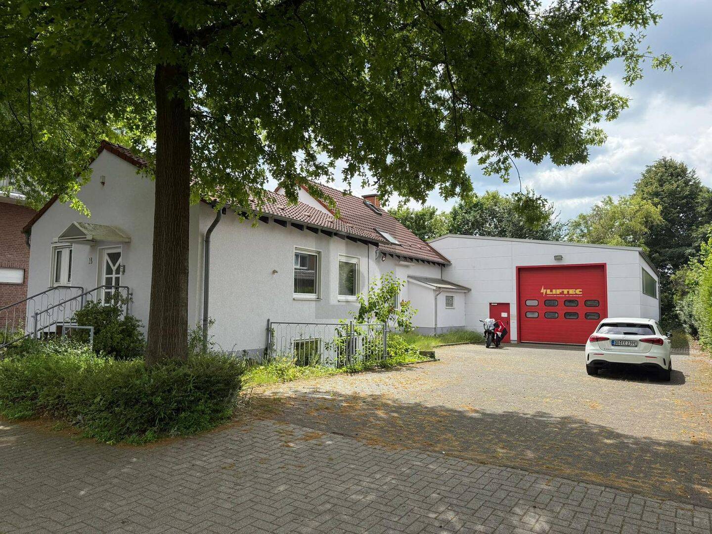 RAUM FÜR IDEEN  MODERN MIT POTENZIAL