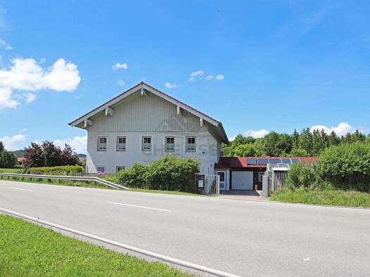 Einfamilienhaus zum Kauf provisionsfrei 899.000 € 6 Zimmer 225 m² 1.666 m² Grundstück frei ab sofort Siegsdorf 83313