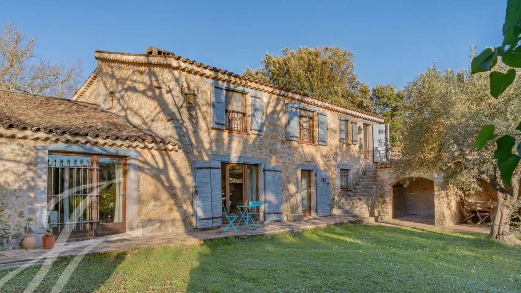 Villa zum Kauf provisionsfrei 1.595.000 € 7 Zimmer 247 m² 1.660 m² Grundstück Montauroux 83440