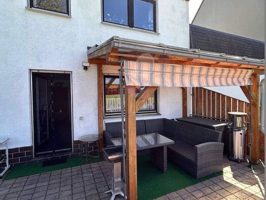 Einfamilienhaus zum Kauf 5 Zimmer 126 m² 380 m² Grundstück frei ab sofort Hintere Straße 19 Teuschnitz Teuschnitz 96358