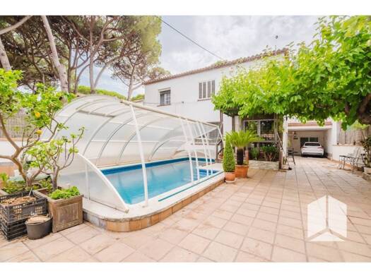 Villa zum Kauf 1.190.000 € 4 Zimmer 258 m² Castelldefels 08860