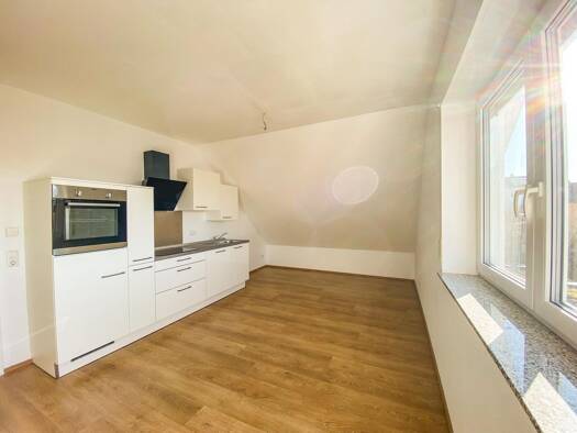 Wohnung zur Miete 1.040 € 3,5 Zimmer 77 m² Geschoss 2/3 frei ab sofort Kleinglattbach Vaihingen an der Enz 71665