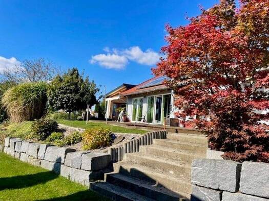 Bungalow zum Kauf 1.299.900 € 5 Zimmer 228 m² 68.303 m² Grundstück Rathsmannsdorf Windorf 94575