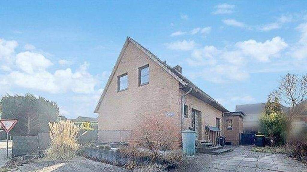 Einfamilienhaus zum Kauf 375.000 € 5 Zimmer 120 m² 561 m² Grundstück Reinfeld 23858