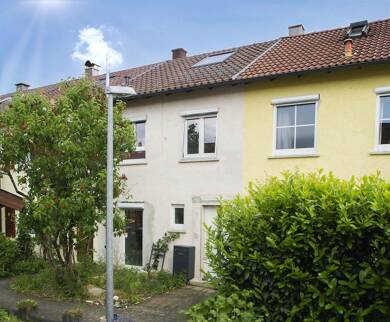 Reihenmittelhaus zum Kauf 369.000 € 4 Zimmer 72 m² 173 m² Grundstück frei ab sofort Storlach Reutlingen 72760