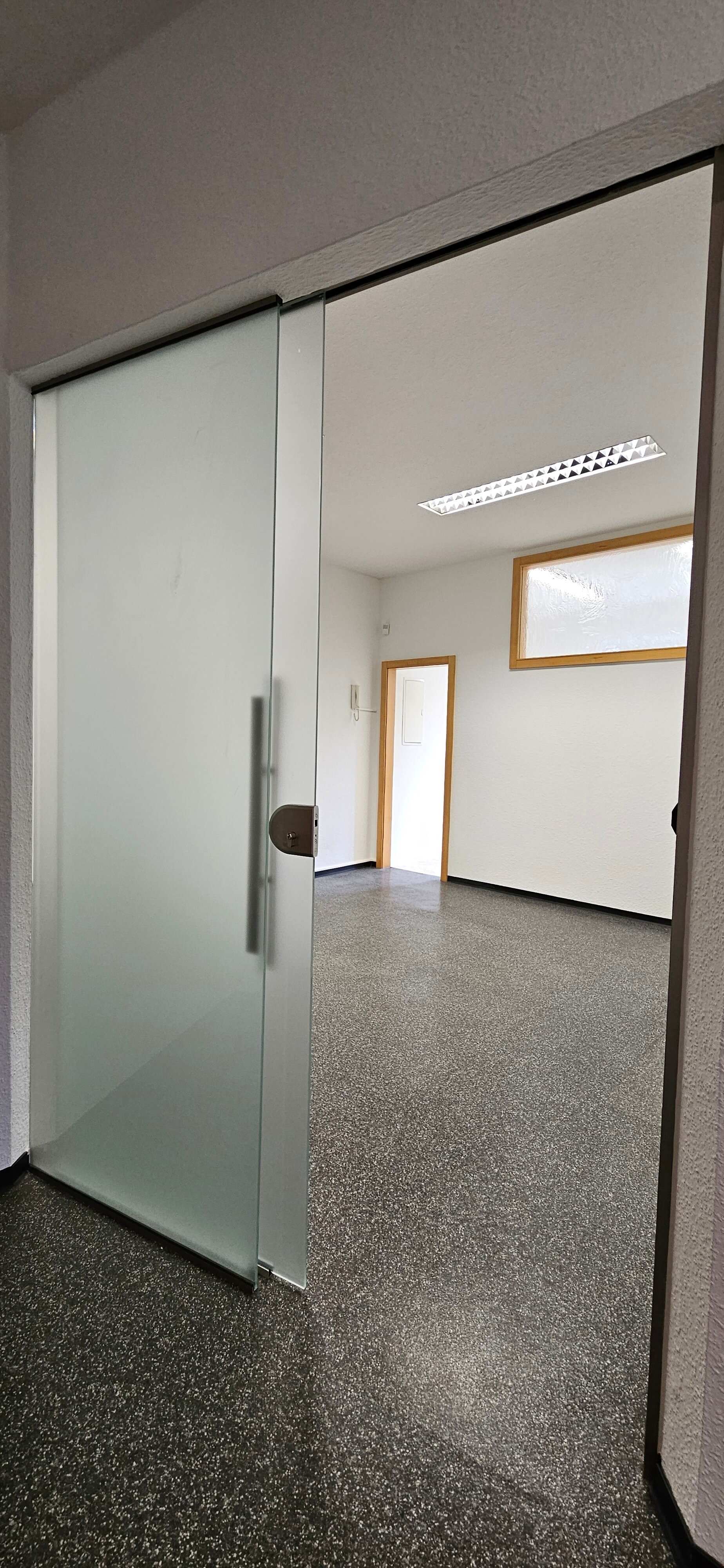 Immobilie zur Miete 495 € 4 Zimmer 93 m²<br/>Fläche Industrietor 11 Leuna Leuna 06237