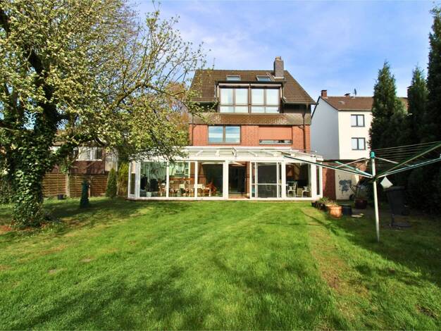 Einfamilienhaus zum Kauf 899.000 € 6 Zimmer 266,1 m² 1.150,3 m² Grundstück Frintrop Stadtbezirk IV 45359