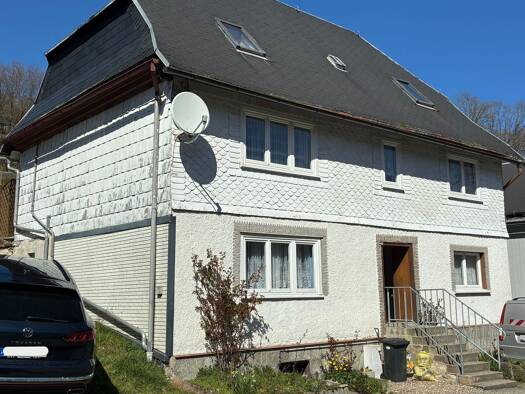 Einfamilienhaus zum Kauf 35.000 € 6 Zimmer 120 m² 830 m² Grundstück frei ab sofort Deesbach 98744