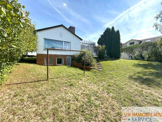 Einfamilienhaus zum Kauf 197.500 € 5 Zimmer 144 m² 1.942 m² Grundstück Großbardorf 97633