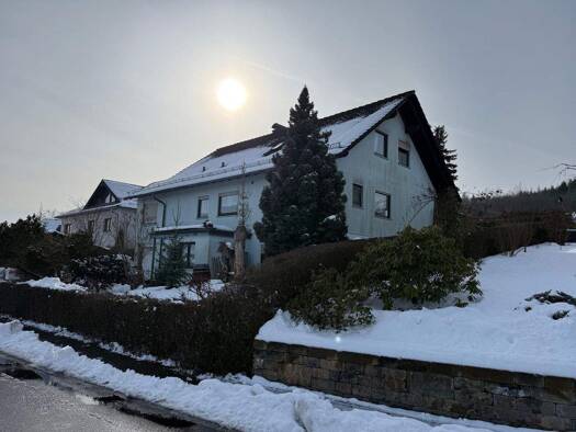 Einfamilienhaus zum Kauf 364.000 € 11 Zimmer 271 m² 778 m² Grundstück Büchenberg Eichenzell-Büchenberg 36124