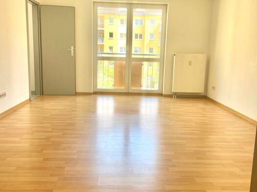 Wohnung zur Miete 585 € 2 Zimmer 45 m² Geschoss 2/5 frei ab sofort Südstadt Fürth 90763