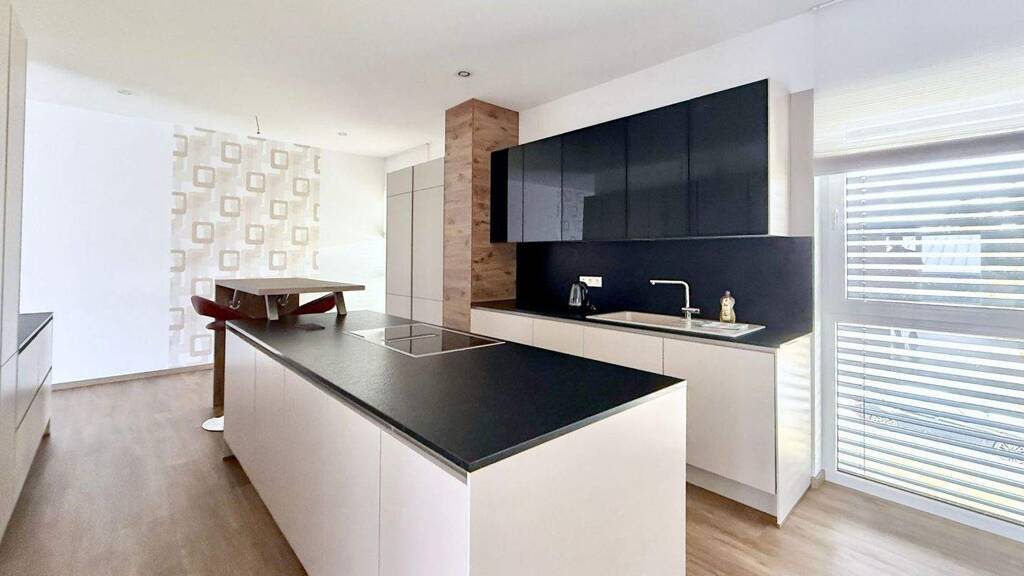 Einfamilienhaus zum Kauf 1.699.000 € 4 Zimmer 210 m² 2.000 m² Grundstück Massenbachhausen 74252