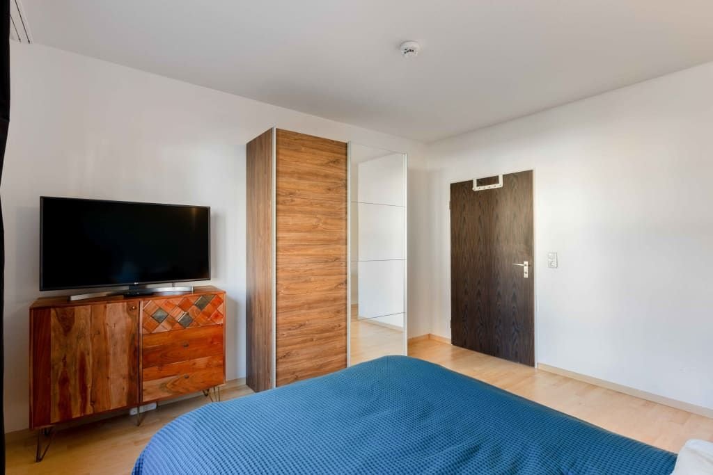 Wohnung zur Miete Wohnen auf Zeit 915 € 5 Zimmer 20 m²<br/>Wohnfläche 06.01.2025<br/>Verfügbarkeit Rennebergstraße 5 Sülz Köln 50939