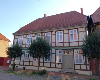 Mehrfamilienhaus zum Kauf 190.000 € 9 Zimmer 234,1 m² 540 m² Grundstück Elbstraße 7 Dömitz Dömitz 19303