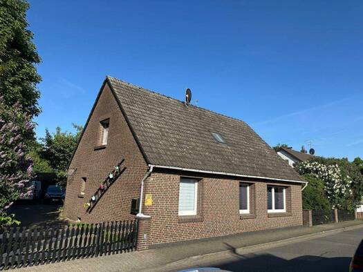 Einfamilienhaus zum Kauf 295.000 € 5 Zimmer 135 m² 956 m² Grundstück Winsen 29308