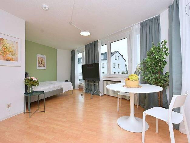 Wohnung zur Miete Wohnen auf Zeit 1.150 € 1,5 Zimmer 36 m² frei ab sofort Mitte Sindelfingen 71063