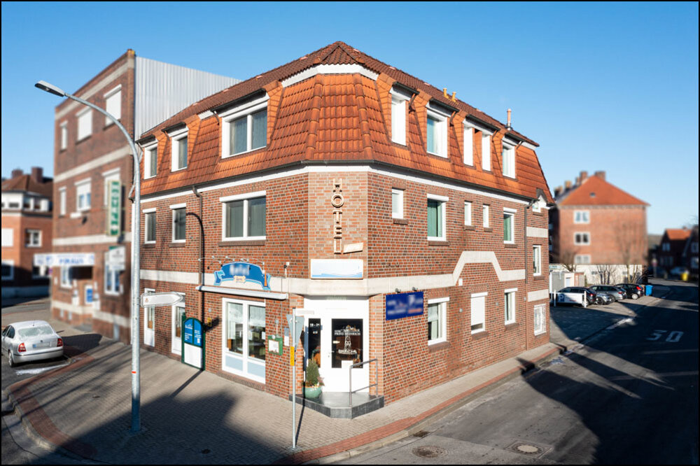 Mehrfamilienhaus zum Kauf 899.000 € 13 Zimmer 150 m²<br/>Wohnfläche 728 m²<br/>Grundstück Wolthusen / Neubaugebiet Emden 26725