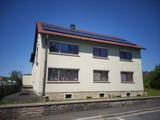 Mehrfamilienhaus zum Kauf 499.000 € 8,5 Zimmer 235 m² 860 m² Grundstück frei ab 01.11.2026 Alte Pressecker Straße Stadtsteinach Stadtsteinach 95346