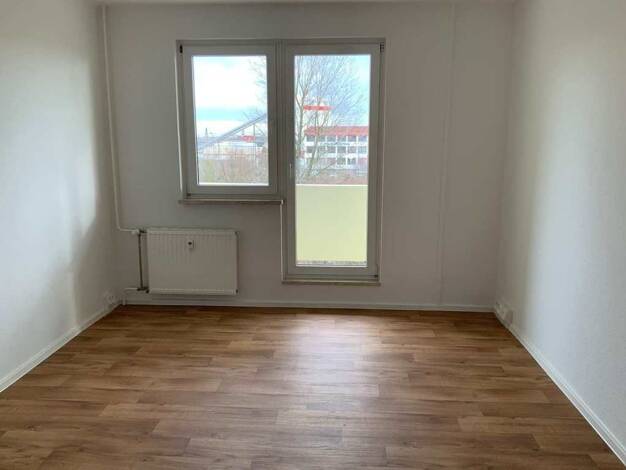 Wohnung zur Miete 466 € 4 Zimmer 72,3 m² 3. Geschoss frei ab 15.10.2026 Dahlienstraße 53 Grünau-Ost West 04209