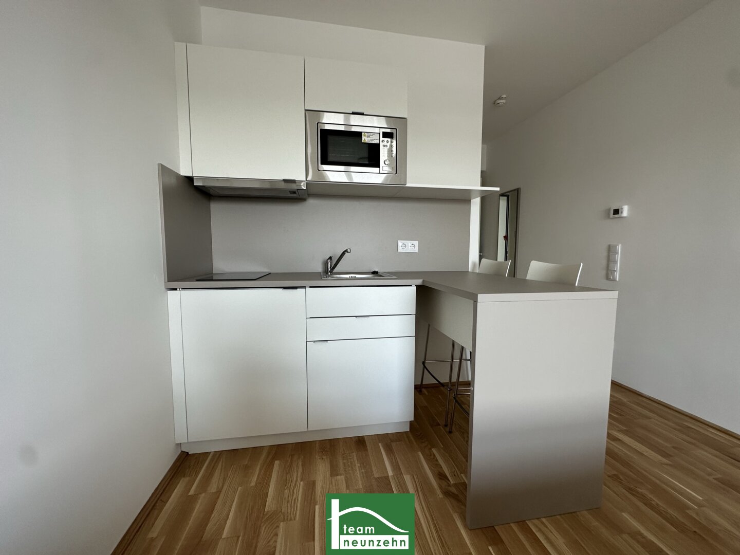 Wohnung zur Miete 654 € 1 Zimmer 23,7 m²<br/>Wohnfläche 6.<br/>Geschoss Laaer Wald 1 Wien 1100