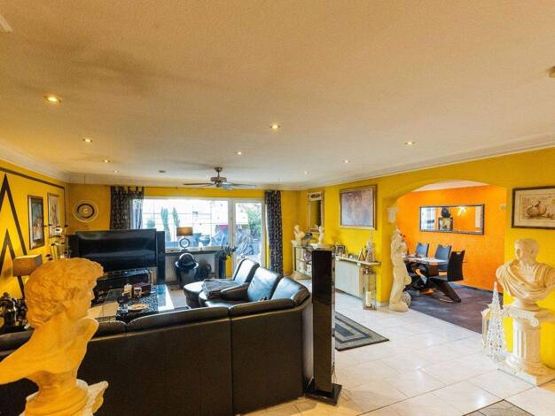 Einfamilienhaus zum Kauf provisionsfrei 698.000 € 6,5 Zimmer 251,8 m² 250 m² Grundstück Käfertal Mannheim 68309