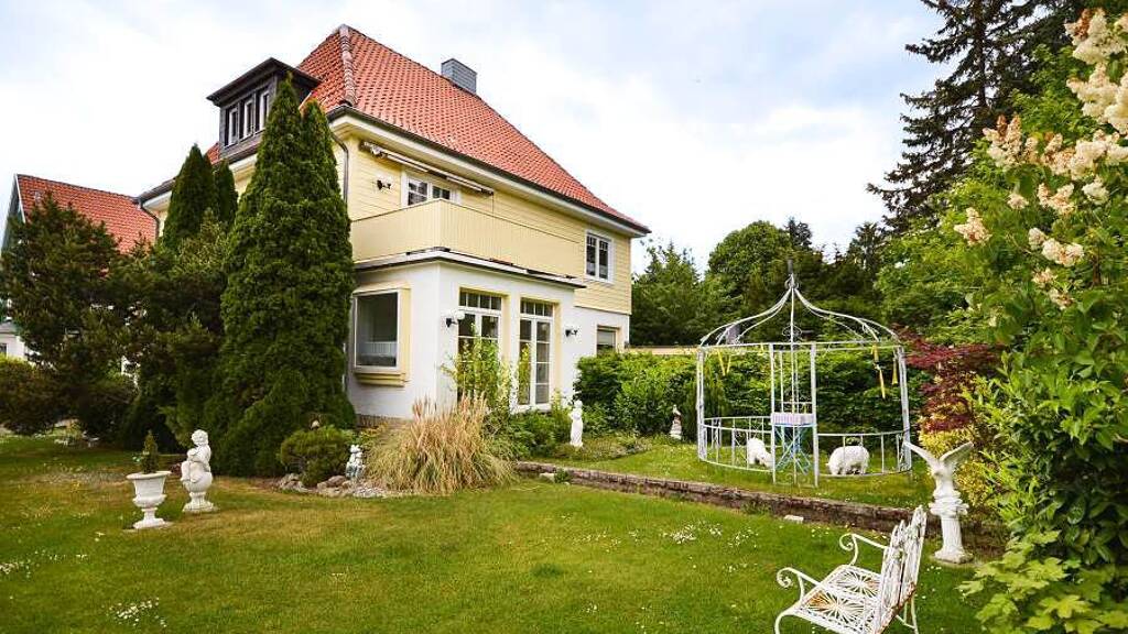 Einfamilienhaus zum Kauf 498.000 € 9 Zimmer 320 m² 750 m² Grundstück Bad Harzburg 38667
