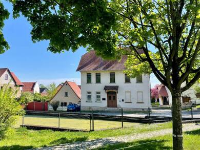 Einfamilienhaus zum Kauf provisionsfrei 60.000 € 5 Zimmer 200 m² 183 m² Grundstück Am Holzberg 22 Großlohma Blankenhain 99444