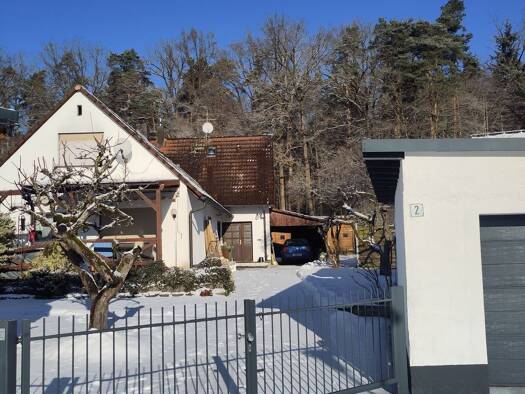 Doppelhaushälfte zur Miete 1.650 € 5 Zimmer 120 m² 650 m² Grundstück frei ab 01.04.2026 Moosbach Feucht 90537