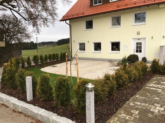 Bauernhaus zur Miete 1.425 € 5 Zimmer 188 m² 200 m² Grundstück frei ab sofort Willerazhofen Leutkirch im Allgäu 88299